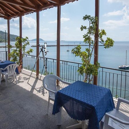 Orfanos Loutraki Rooms Exterior foto