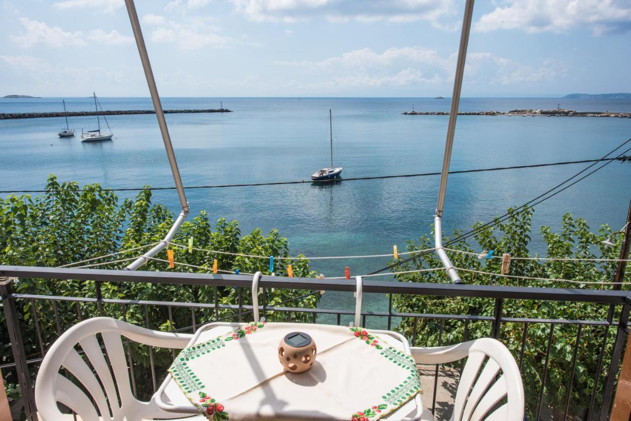 Orfanos Loutraki Rooms Exterior foto