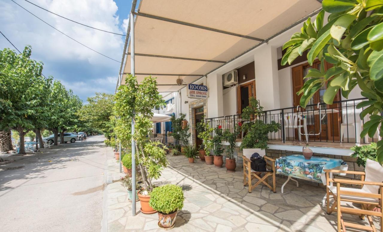 Orfanos Loutraki Rooms Exterior foto