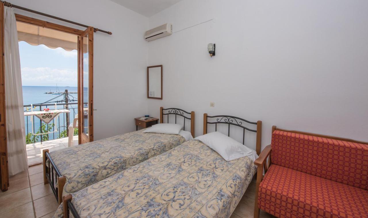 Orfanos Loutraki Rooms Exterior foto